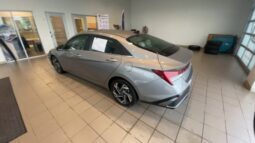 
										Hyundai Elantra full									