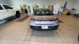 
										Hyundai Elantra full									
