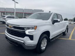 
										Chevrolet Silverado 1500 full									
