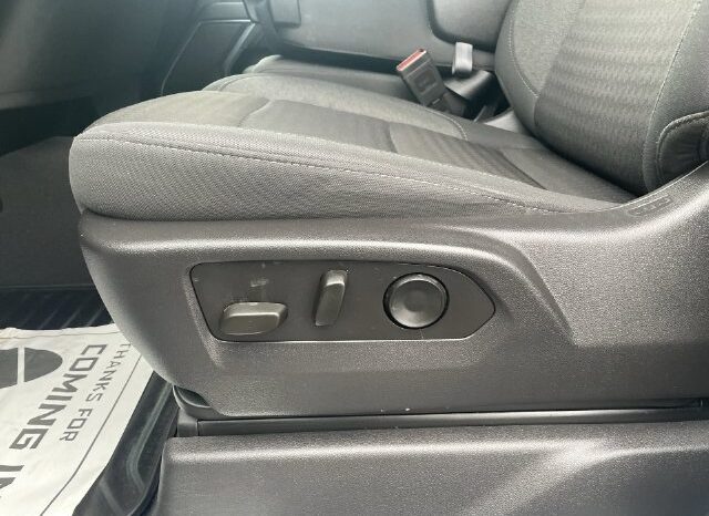 
								Chevrolet Silverado 1500 full									