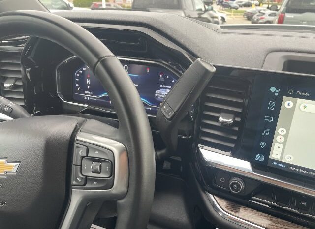 
								Chevrolet Silverado 1500 full									