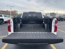 
										Chevrolet Silverado 1500 full									