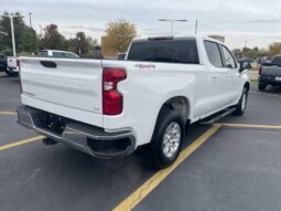 
										Chevrolet Silverado 1500 full									