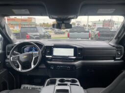 
										Chevrolet Silverado 1500 full									
