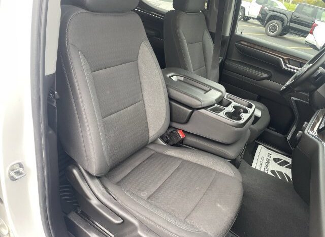 
								Chevrolet Silverado 1500 full									