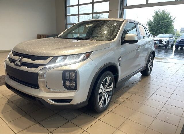 
								Mitsubishi Outlander Sport full									