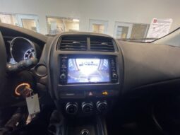 
										Mitsubishi Outlander Sport full									