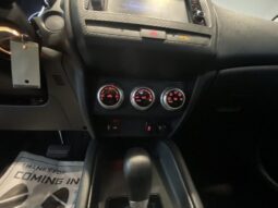 
										Mitsubishi Outlander Sport full									
