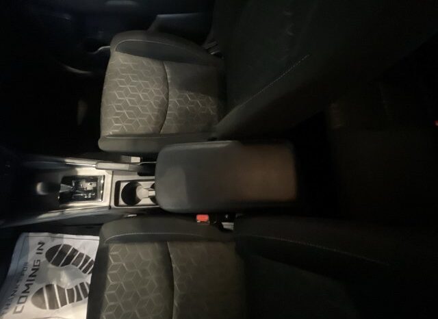 
								Mitsubishi Outlander Sport full									