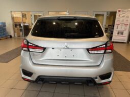 
										Mitsubishi Outlander Sport full									
