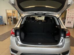 
										Mitsubishi Outlander Sport full									