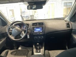 
										Mitsubishi Outlander Sport full									