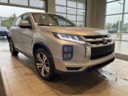 
										Mitsubishi Outlander Sport full									