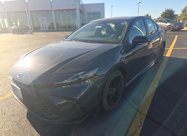 
								Toyota Camry full									