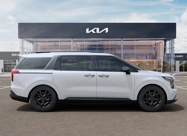 
								Kia Carnival Hybrid full									