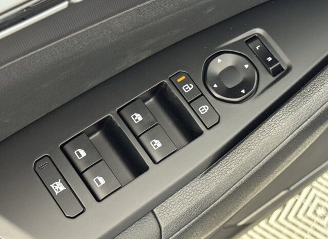 
								Kia Sportage Hybrid full									