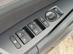 
										Kia Sportage full									