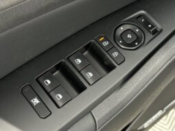 
										Kia Sportage Hybrid full									