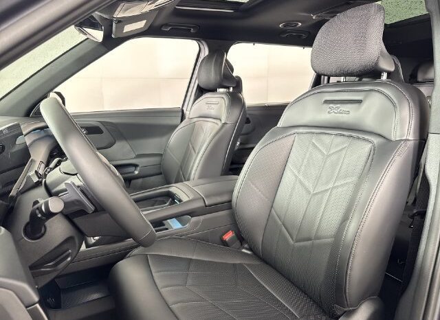 
								Kia Telluride Hybrid full									