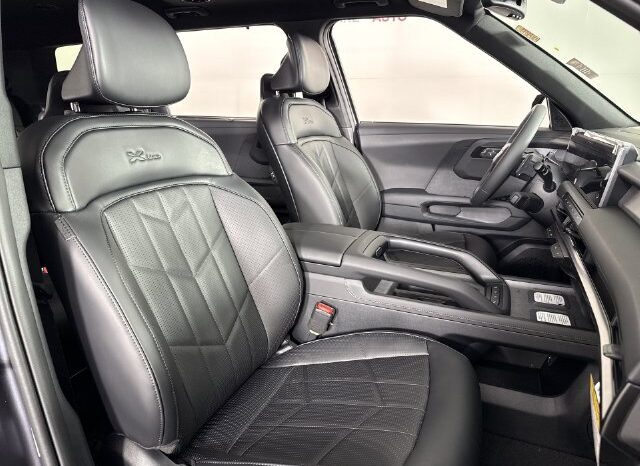 
								Kia Telluride full									