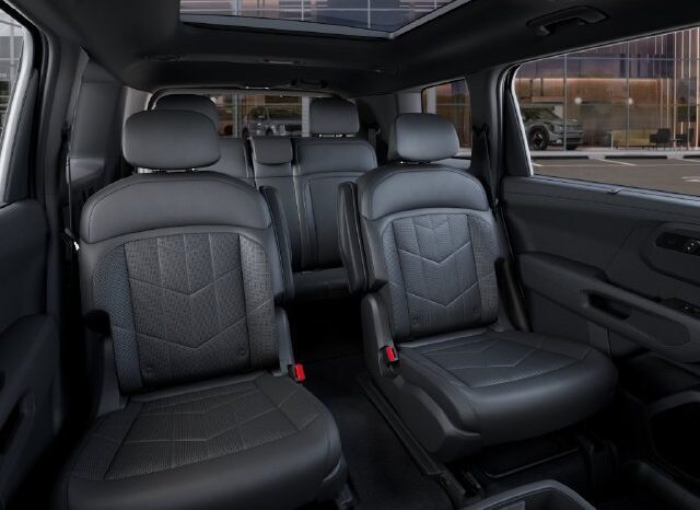 
								Kia Telluride full									