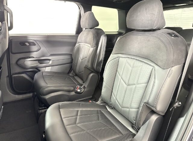 
								Kia Telluride full									