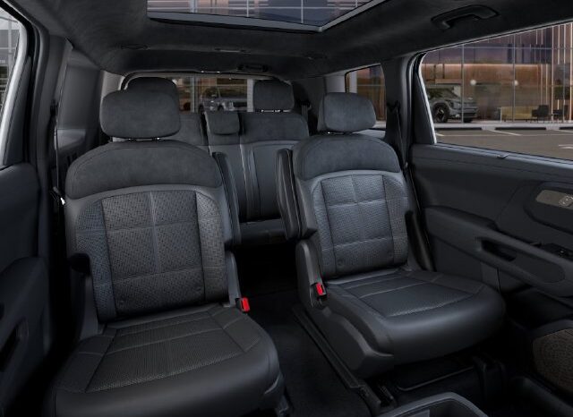 
								Kia Telluride Hybrid full									