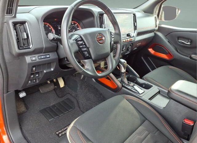 
								Nissan Frontier full									