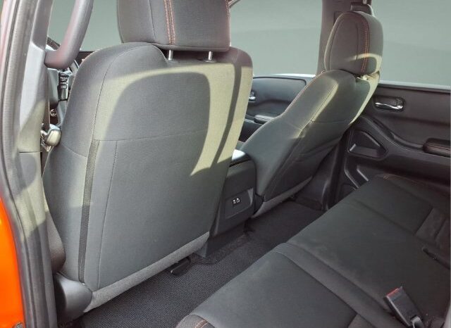 
								Nissan Frontier full									