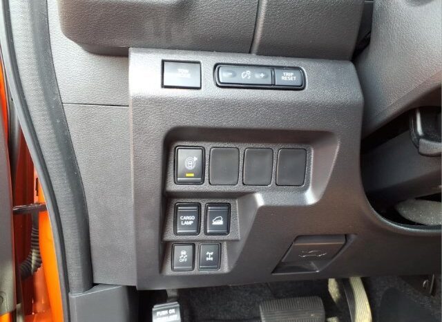 
								Nissan Frontier full									