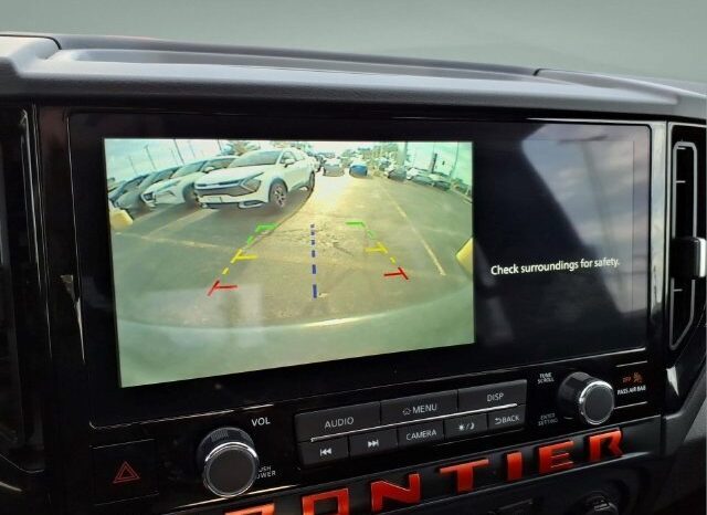 
								Nissan Frontier full									