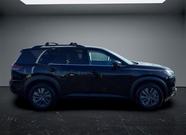 
								Nissan Pathfinder full									