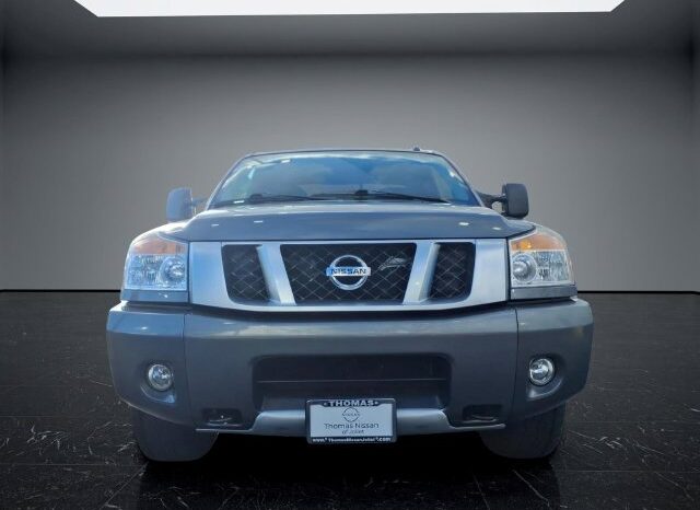 
								Nissan Titan full									