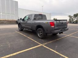 
										Nissan Titan full									