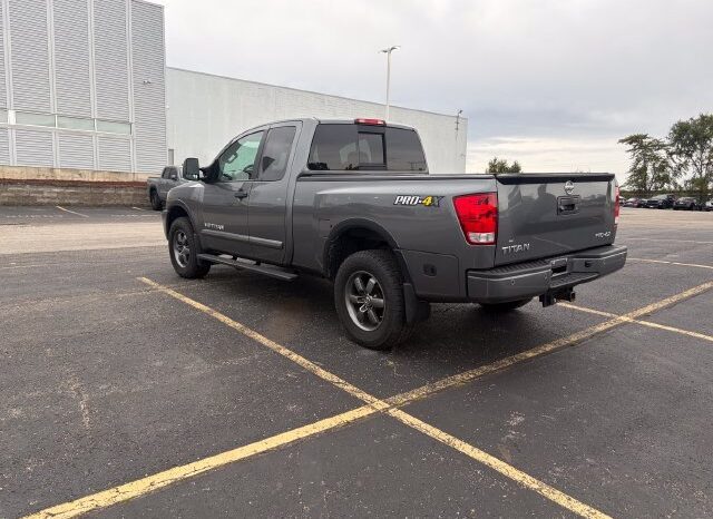 
								Nissan Titan full									