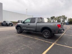 
										Nissan Titan full									