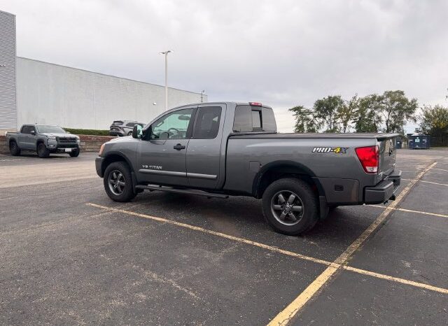 
								Nissan Titan full									