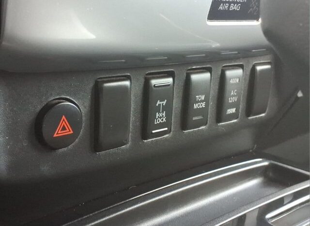 
								Nissan Titan full									
