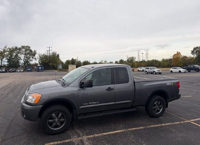 
								Nissan Titan full									