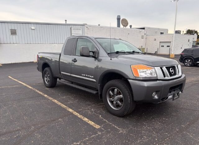 
								Nissan Titan full									