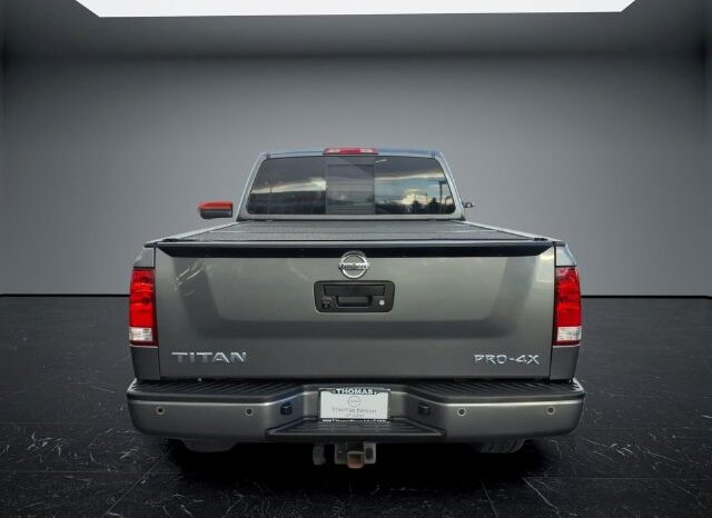
								Nissan Titan full									