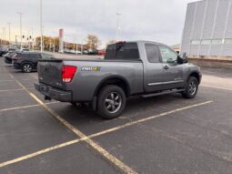
										Nissan Titan full									