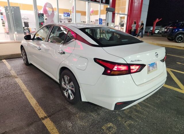 
								Nissan Altima full									