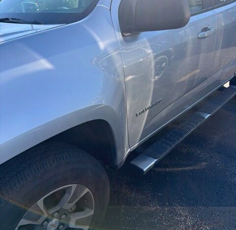
								Chevrolet Colorado full									