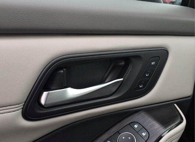 
								Nissan Rogue full									