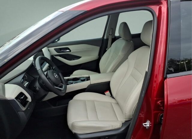
								Nissan Rogue full									