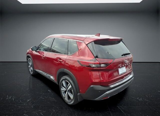 
								Nissan Rogue full									