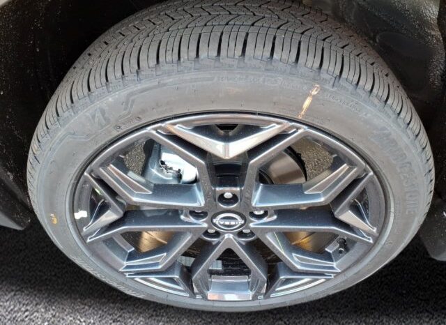 
								Nissan Kicks full									