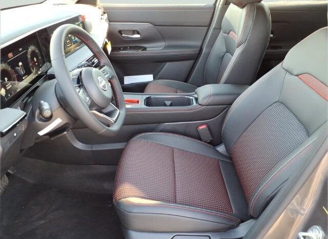 
								Nissan Kicks full									