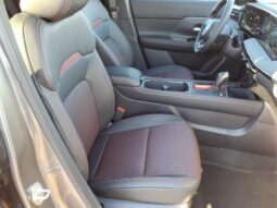 
										Nissan Kicks full									